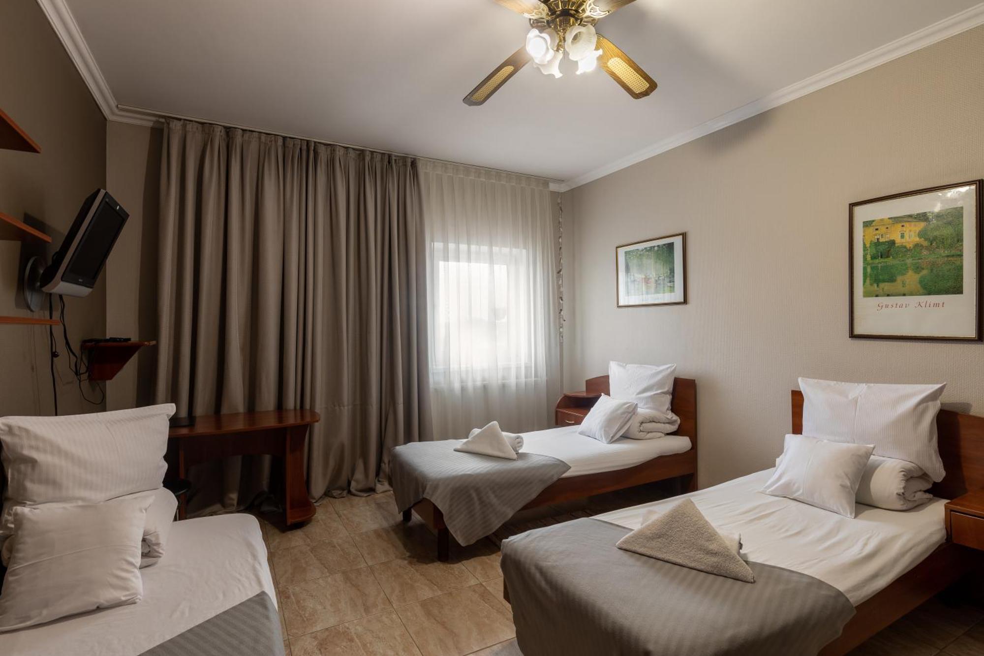Hotel Duet